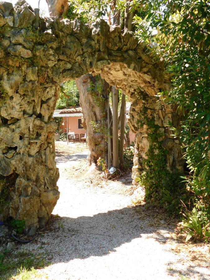 Appartamento Con Piscina Immersa Nel Verde Cascina Exteriér fotografie